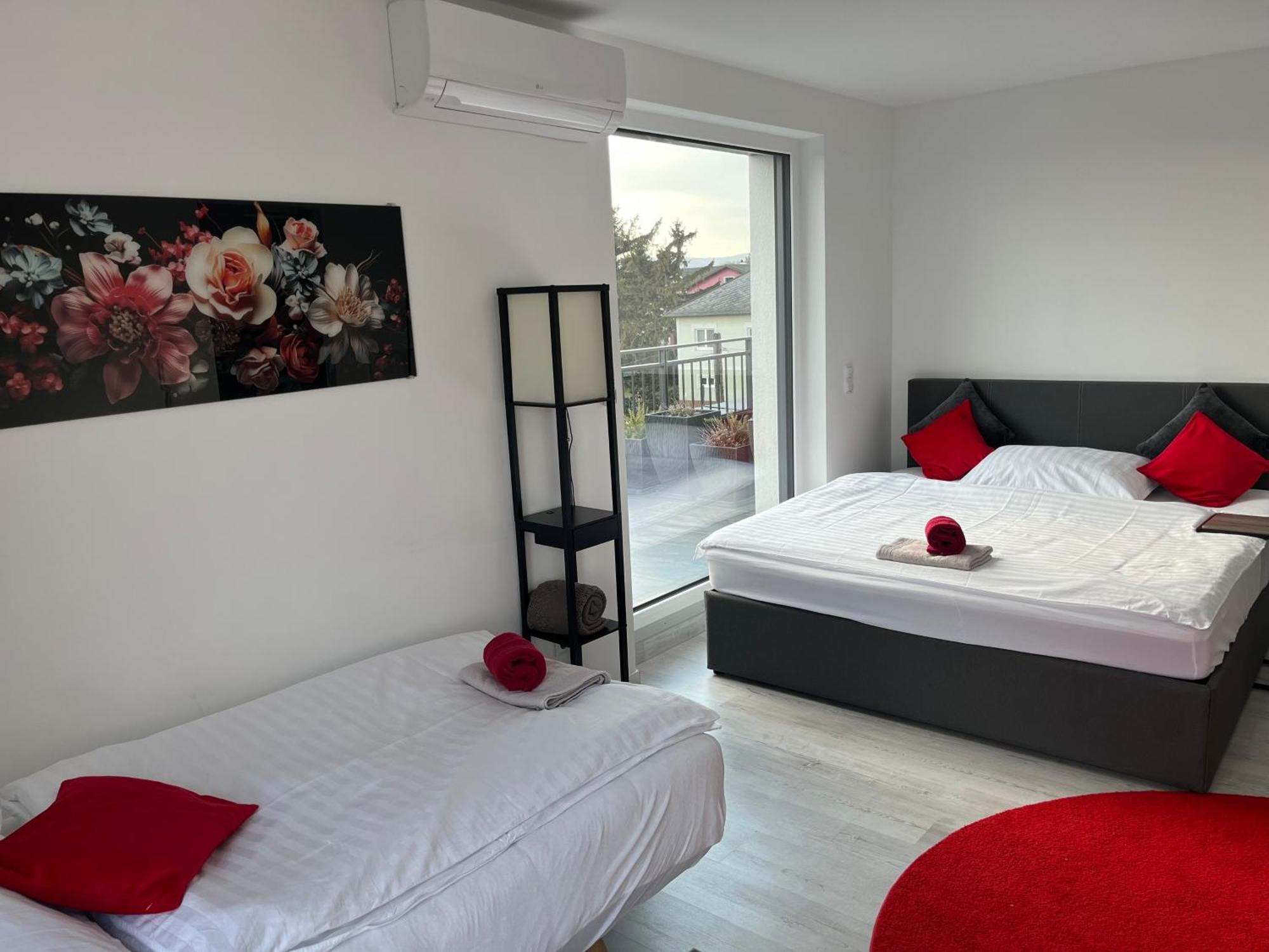 Apartament Weisses Haus Gerasdorf bei Wien Zewnętrze zdjęcie